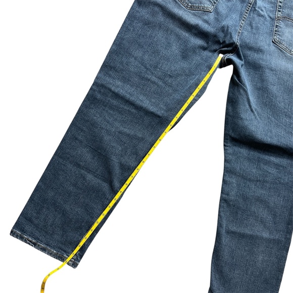 Lee Regular Fit Mens S Gene Stretch Denim Jeans Size 42 30 EUC - Picture 5 of 9